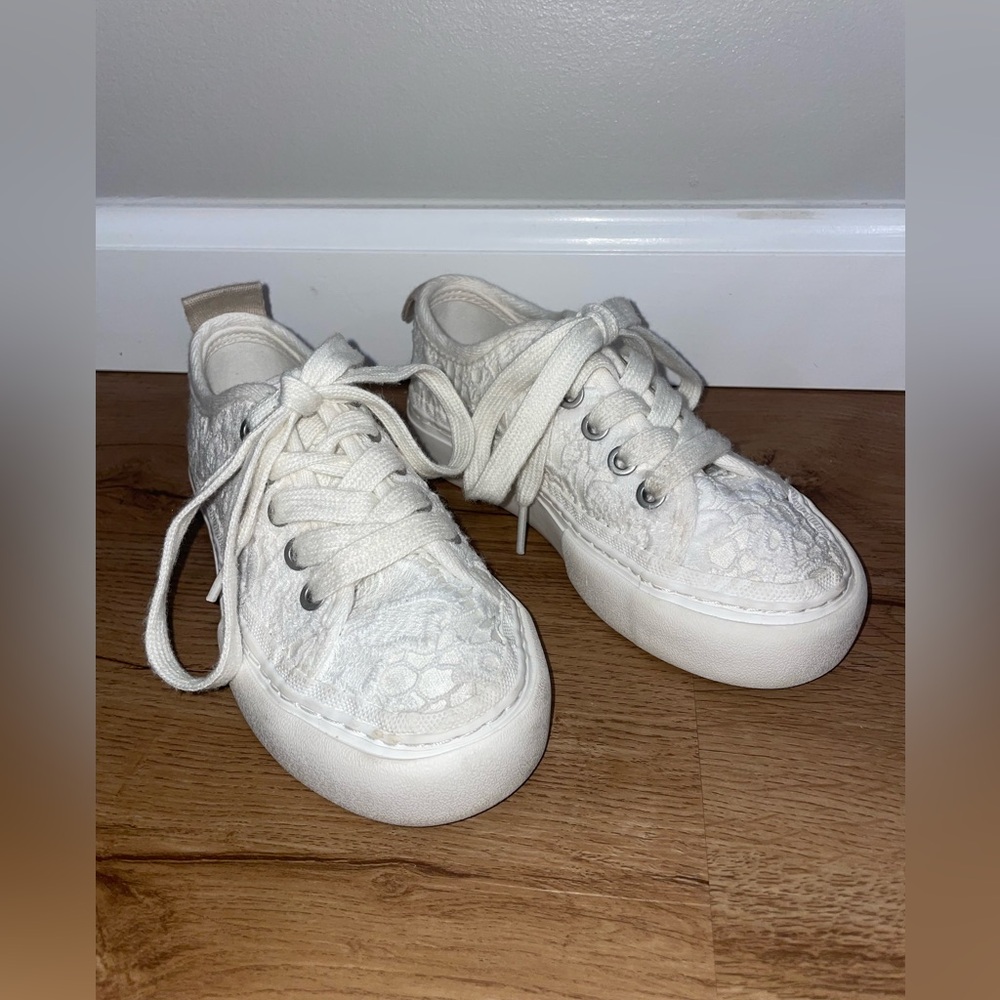 Zara Kids Girl Lace Sneakers in size 29 ( US 11.5)